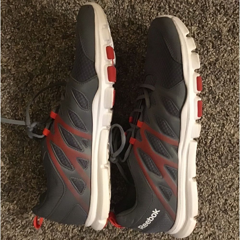 Like New Reebok Yourflex Trainers Mens Size 12 - Picture 3 of 4